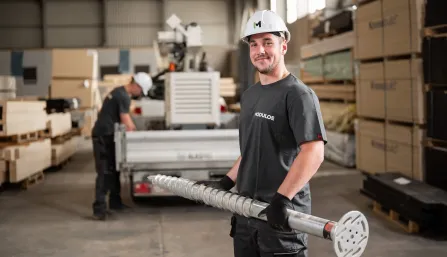 10 největších výhod zemních vrutů: Proč jsou pro základy modulového domu lepší než beton?